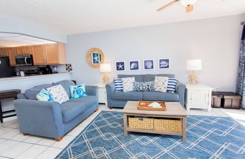 Biltmore Beach Condo | Beachfront | Pool & Gulf Views + FREE BEACH CHAIRS | Summerhouse 1005A
