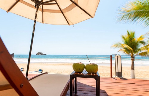 Ixtapa House | Beachfront Residence for the whole Family