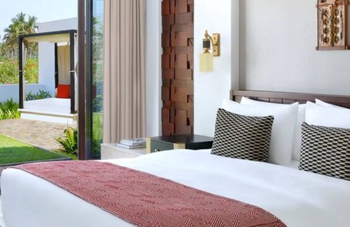 Salalah Hotel | Beachfront Resort! Luxe Accommodation w/Garden View! Swimming Pool & Spa Center
