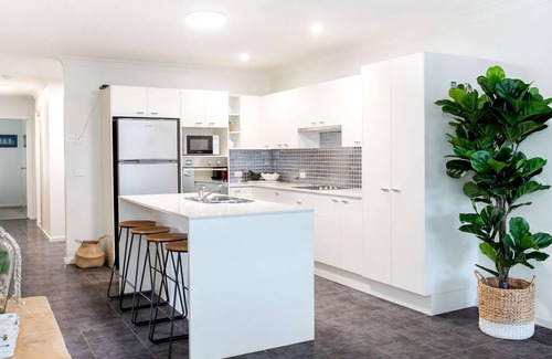 Mollymook Apartment | Beachfront Six - Perfectly located apartment right on the beach
