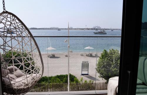Dubai Marina Villa | Beachfront Townhouse SEA BREEZE