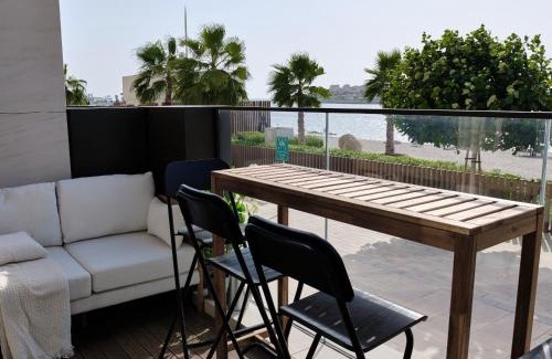 Dubai Marina Villa | Beachfront Townhouse SEA BREEZE