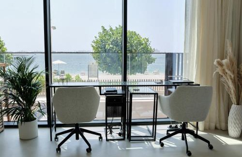 Dubai Marina Villa | Beachfront Townhouse SEA BREEZE