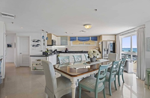 Oranjestad-West Condo | Beachfront - Ultimate Penthouse 3+BR condo - BG531