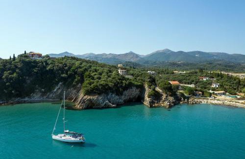 Agios Spyridon Corfu Villa | Beachfront Villa Seasun by PosarelliVillas