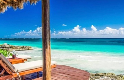 Zona Hotelera Villa | Beachfront villa in Tulum beach- Early booking deal at Tripintravel