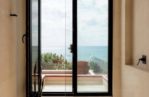 Zona Hotelera House | Beachfront Villa - Stunning Pool