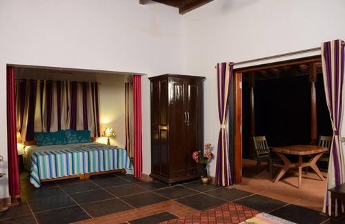 Ganpatipule Hotel | Beachfront Villas