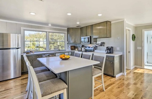 Alligator Point House | Beachfront! With beautiful views indoors and outdoors!