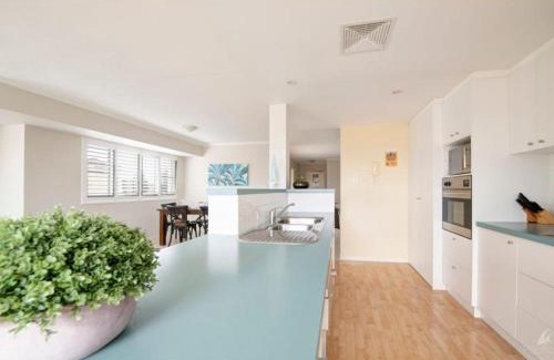 Tuncurry Apartment | Beachside 4