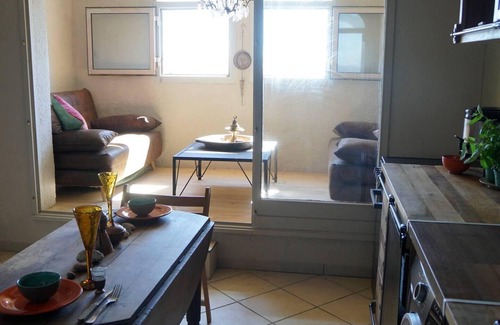 Cerbere Apartment | Beachside Apartment - Sleeps 2