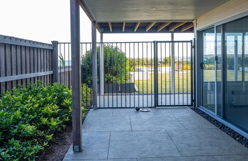 Long Beach House | Beachside Beautiful and Peaceful