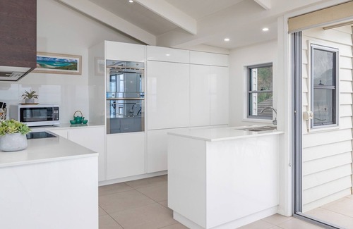 Long Beach House | Beachside Beautiful and Peaceful