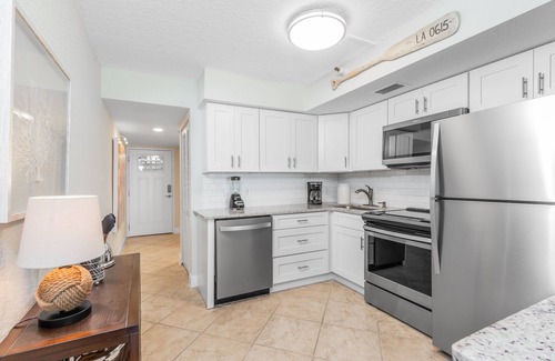 Jacksonville Beach Condo | Beachside Bliss