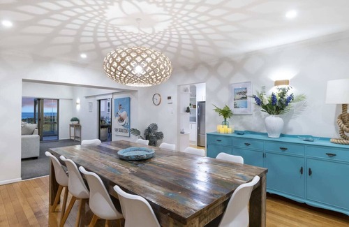 Mount Maunganui House | Beachside Blue - Stunning ocean views