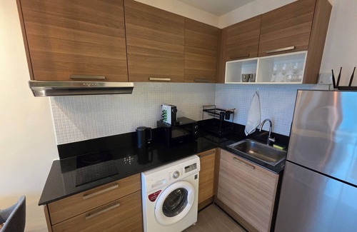 Nai Harn Apartment | Beachside Gem with Lake, Cafes and more