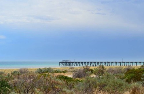 Largs Bay Apartment | Beachside location in Largs Bay