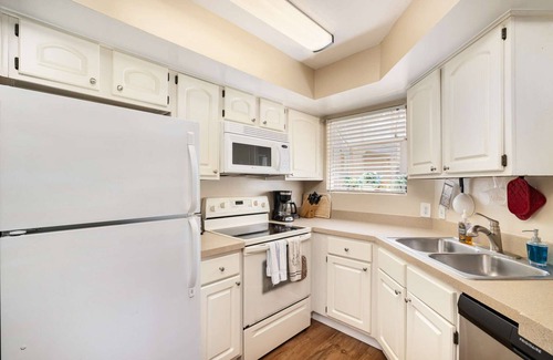 Ocean Side Village Apartment | Beachside Pondview Retreat