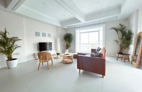 Nasugbu Apartment | Beachside Sunset Oasis at Canyon Cove