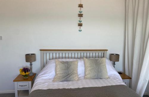 Torcross House | Beachside, Torcross, between the Sea and the Ley