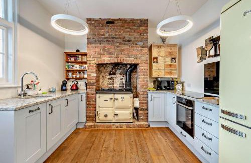 Broadstairs House | Beachtown Cottage