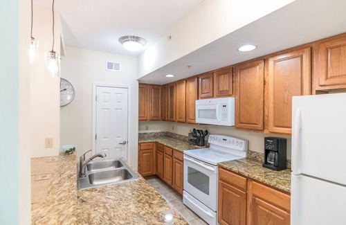 Gulfport Condo | Beachview Condo at Legacy Tower 2 -206 - fully furnished 2 bedroom 2 bathroom