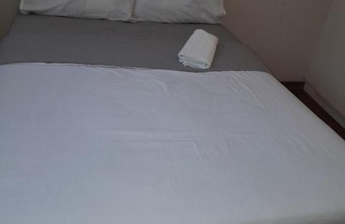 Quigney Beach Apartment | Beachway Private Accommodation