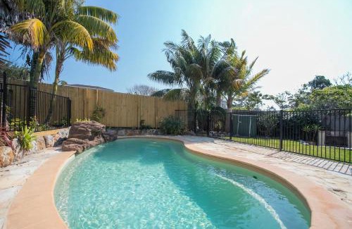 Mollymook Beach House | Beachwood House at Mollymook Beach