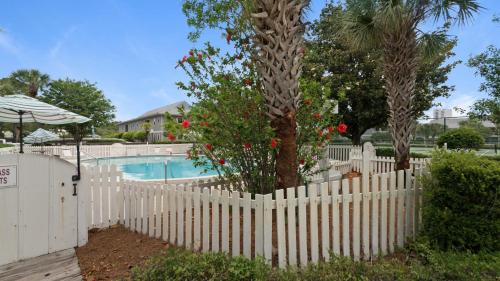 Seagrove Beach House | Beachwood Villas 1H