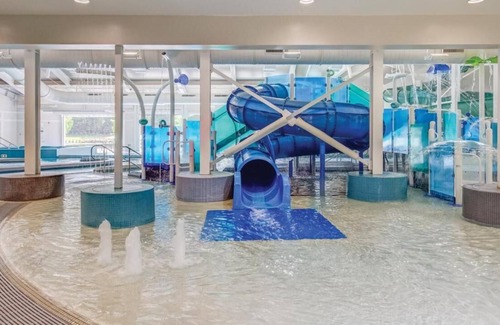 Sea Scape Resort | Beachwoods -- a premiere 4 season resort 5 min. from the beach!