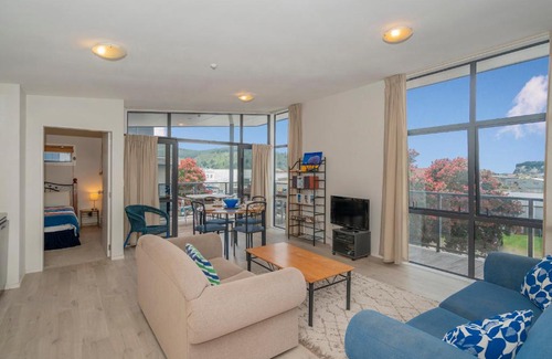 Whangamata House | Beachy Keen - Whangamata Holiday Apartment