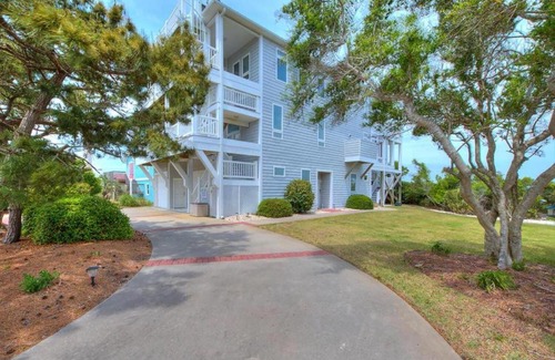 Caswell Beach House | Beachy Me