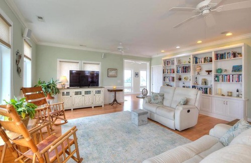 Caswell Beach House | Beachy Me