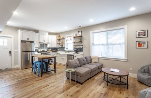 Chattanooga Valley House | Bear Cottage | Basement Apartment W/Mtn Views! | 2 Bed, 1 Bath