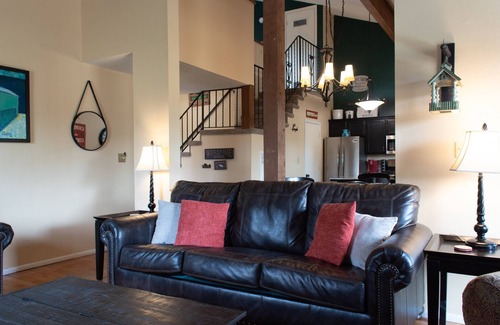 Pagosa Springs Condo | Bear Island Pristine Pines: Bright Uptown Condo w/Cozy Fireplace, Mountain Views, Walk to Amenities