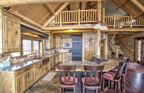 Fish Haven Cabin | Bear Lake Paradise: Sleeps 20 Guests!