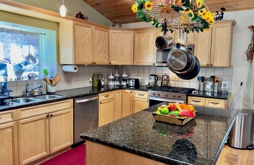 Pine Mountain Club Cabin | Bear Necessities: Retreat at Roaming Bear Lodge