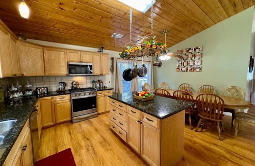 Pine Mountain Club Cabin | Bear Necessities: Retreat at Roaming Bear Lodge