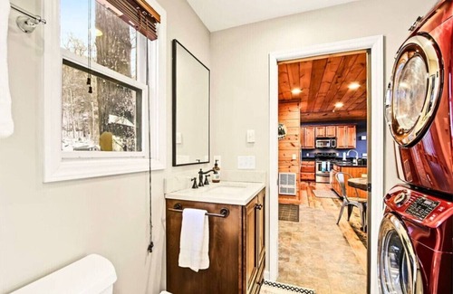 Beech Mountain Apartment | Bear Pause at Beech Mountain