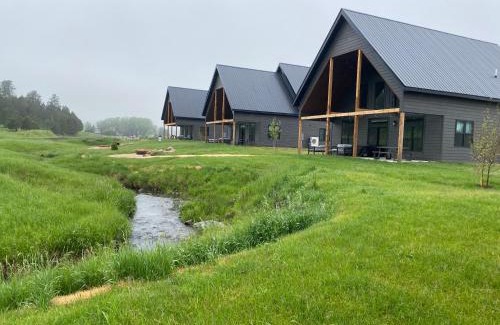 Custer Apartment | Bearded Buffalo Resort