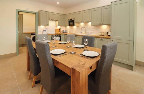 Little Rissington Cottage | Bears Court Unit 4 - UK48010