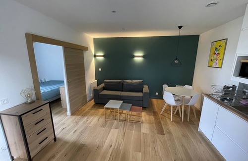 Vienne Apartment | Beau 2 Pièces Indépendant Dans un Parc Verdoyant