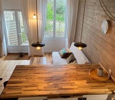 Cursan Apartment | Beau gîte dans Domaine viticole & arboricole
