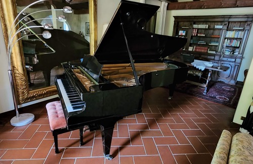 Beregazzo Con Figliaro Villa | Beautiful villa with pool surrounded by nature near Golf and Tennis courts