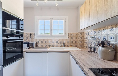 Carqueiranne Apartment | Beau Rivage - 7min à pied de la Plage