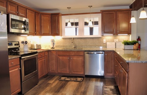 Milford House | Beau Rivage Waterfront, kayak, SUP, great fishing, swimming, fire pit, updated