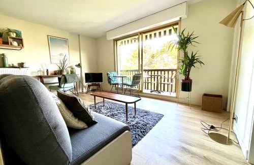 Deauville City Centre Apartment | Beau studio terrasse vue jardin - à 2 pas de la mer