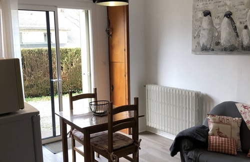 Cauterets Apartment | Beau T2au Calme