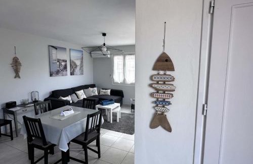 Balaruc-les-Bains Apartment | Beau T3 avec terrasse, proche du centre, climatisé, à 10 min des Thermes - Balaruc-les-Bains - FR-1-503-136