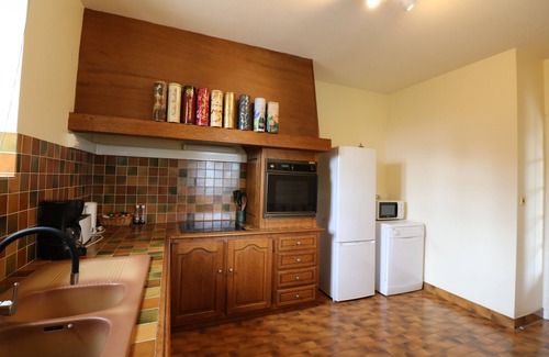Saint-Cyprien House | BEAUSEJOUR: Large house with garden & swimming pool near village with all amenities